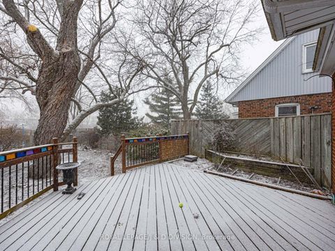 Photo 28 at 92 Tower Drive, Maryvale, Toronto