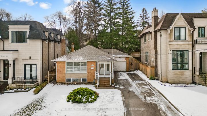 Photo 2 at 223 Hillcrest Avenue, Willowdale East, Toronto