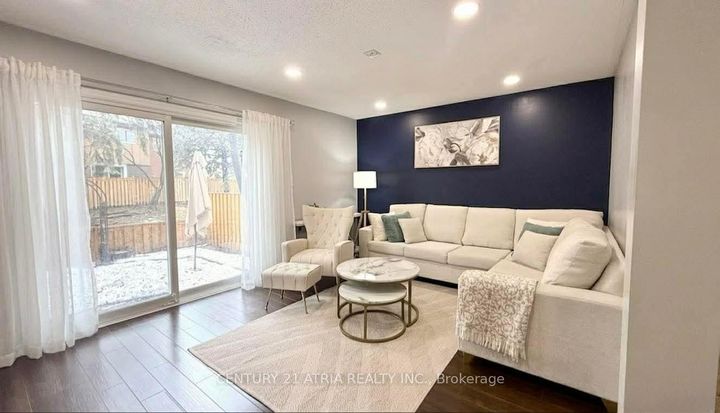 Photo 11 at 41 - 2825 Gananoque Drive, Meadowvale, Mississauga