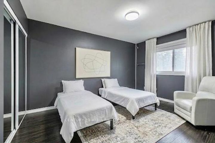 Photo 15 at 41 - 2825 Gananoque Drive, Meadowvale, Mississauga