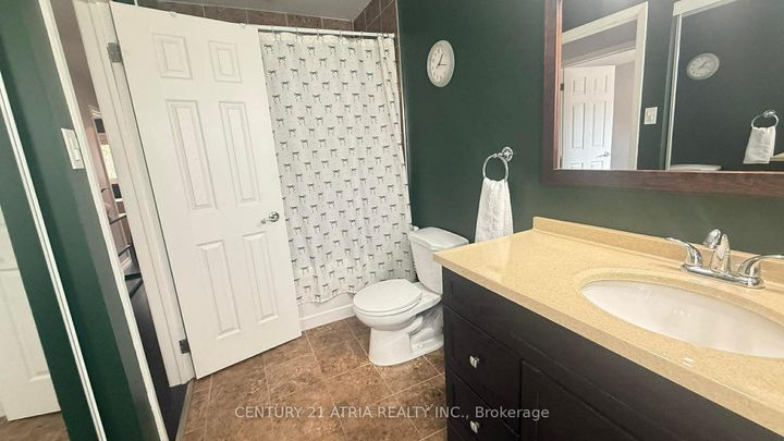 Photo 18 at 41 - 2825 Gananoque Drive, Meadowvale, Mississauga