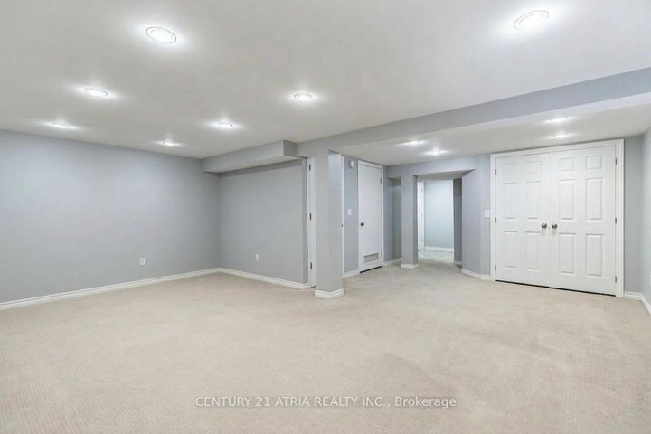 Photo 19 at 41 - 2825 Gananoque Drive, Meadowvale, Mississauga