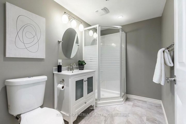 Photo 23 at 41 - 2825 Gananoque Drive, Meadowvale, Mississauga