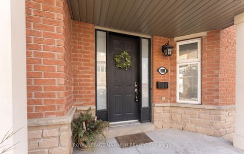 Photo 3 at 25 John Frank Road, East Woodbridge, Vaughan