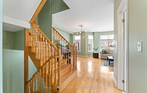 Photo 8 at 25 John Frank Road, East Woodbridge, Vaughan