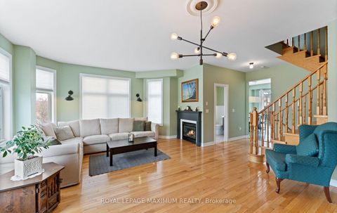 Photo 10 at 25 John Frank Road, East Woodbridge, Vaughan