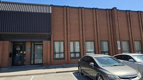 Photo 2 at 47 - 101 Freshway Drive, Concord, Vaughan