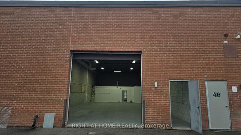 Photo 3 at 47 - 101 Freshway Drive, Concord, Vaughan