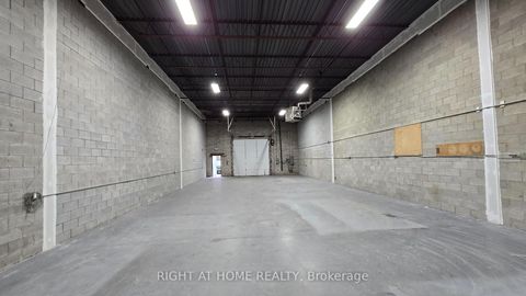 Photo 8 at 47 - 101 Freshway Drive, Concord, Vaughan