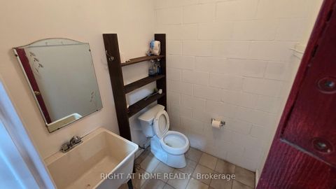 Photo 11 at 47 - 101 Freshway Drive, Concord, Vaughan