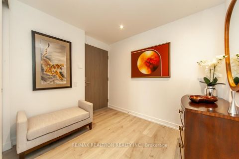 Photo 1 at 4004 - 161 Roehampton Avenue, Mount Pleasant West, Toronto