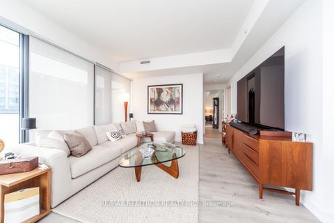 Photo 14 at 4004 - 161 Roehampton Avenue, Mount Pleasant West, Toronto