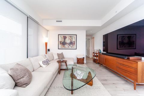 Photo 15 at 4004 - 161 Roehampton Avenue, Mount Pleasant West, Toronto