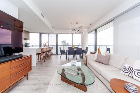 Photo 17 at 4004 - 161 Roehampton Avenue, Mount Pleasant West, Toronto