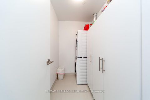 Photo 32 at 4004 - 161 Roehampton Avenue, Mount Pleasant West, Toronto