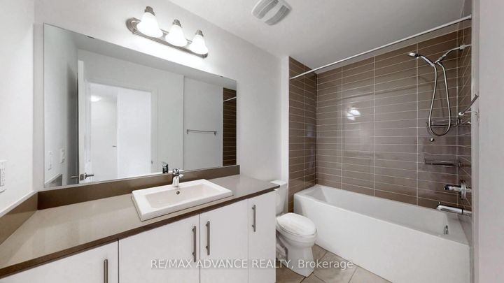 Photo 30 at 4 Carole Bell Way, Wismer, Markham