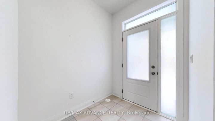 Photo 41 at 4 Carole Bell Way, Wismer, Markham