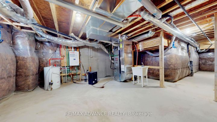 Photo 43 at 4 Carole Bell Way, Wismer, Markham