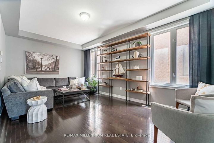 Photo 9 at 19 Durango Drive, Credit Valley, Brampton