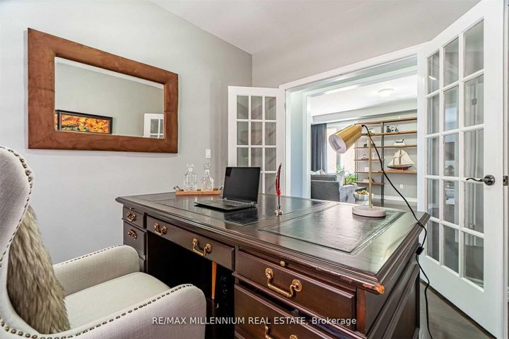 Photo 12 at 19 Durango Drive, Credit Valley, Brampton