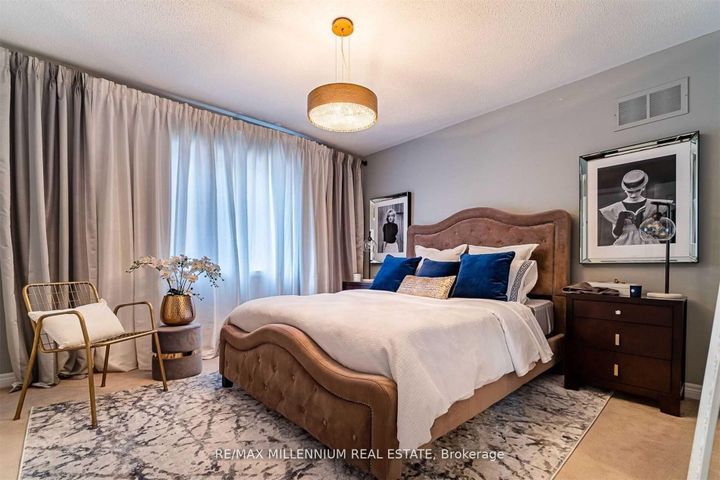 Photo 23 at 19 Durango Drive, Credit Valley, Brampton