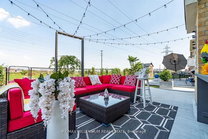 Photo 27 at 19 Durango Drive, Credit Valley, Brampton