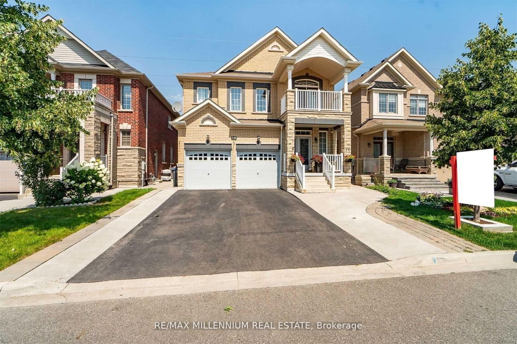19 Durango Drive, Credit Valley, Brampton 2