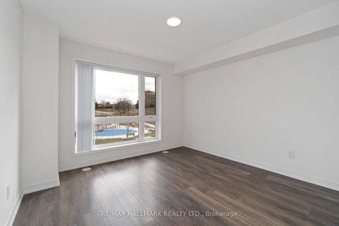 Photo 16 at H202 - 90 Canon Jackson Drive, Greenbrook, Toronto