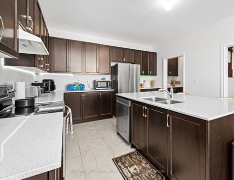 Photo 9 at 30 Sam Battaglia Crescent, Sutton & Jackson's Point, Georgina