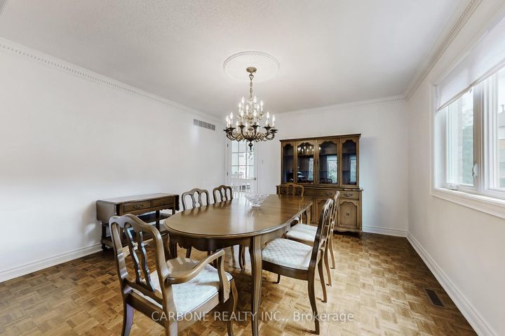 Photo 8 at 171 Villa Park Drive, East Woodbridge, Vaughan