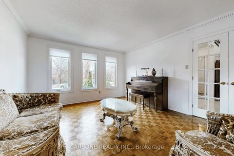 Photo 5 at 171 Villa Park Drive, East Woodbridge, Vaughan