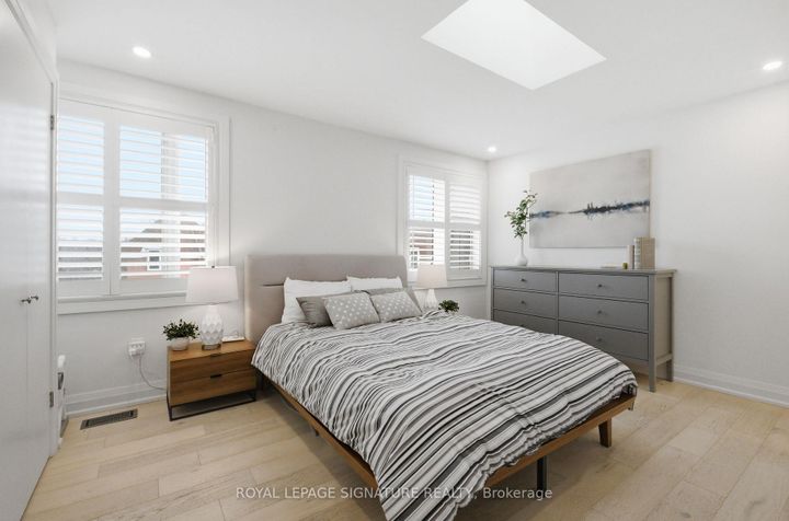 Photo 12 at 1029 - 75 Weldrick Road E, Observatory, Richmond Hill