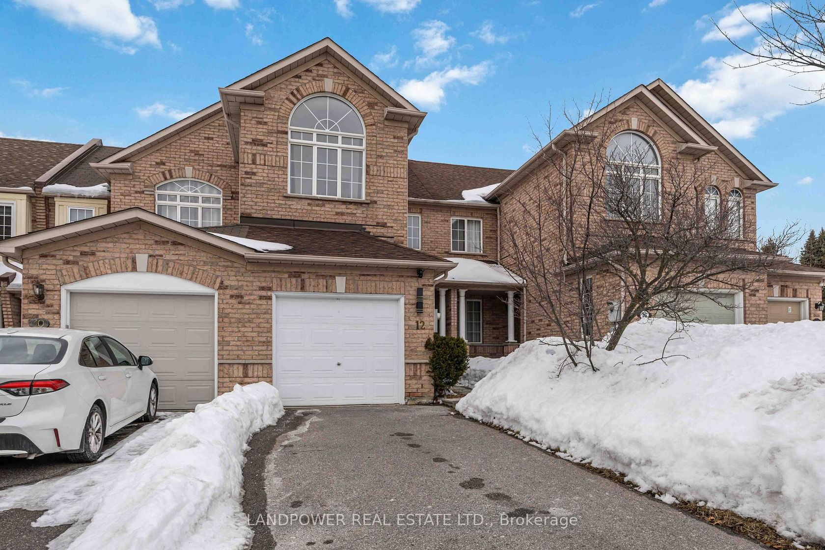 12 Debonair Street, Westbrook, Richmond Hill photo 5