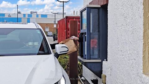 Photo 3 at 2068 KIPLING Avenue, Clairville, Toronto