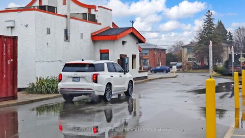 Photo 33 at 2068 KIPLING Avenue, Clairville, Toronto