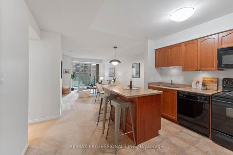 Photo 5 at 206 - 7 Michael Power Place, City Centre West, Toronto