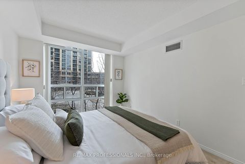 Photo 18 at 206 - 7 Michael Power Place, City Centre West, Toronto