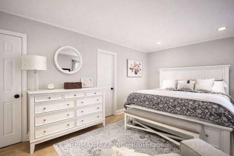 Photo 6 at 1086 Somerville Street, Centennial, Oshawa