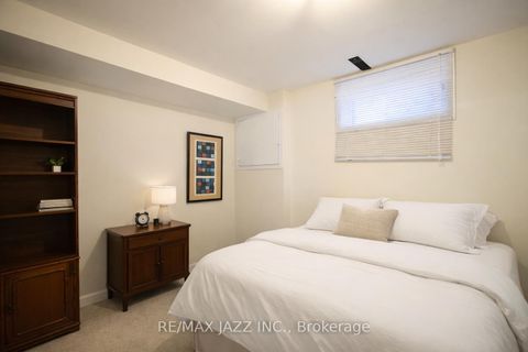 Photo 12 at 1086 Somerville Street, Centennial, Oshawa