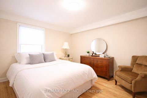 Photo 18 at 1086 Somerville Street, Centennial, Oshawa