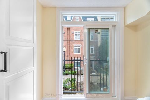 Photo 19 at 25 - 83 Lillian Street, Mount Pleasant West, Toronto