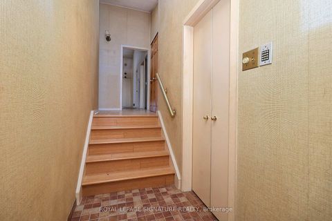 Photo 2 at 155 Three Valleys Drive, Donalda, Toronto