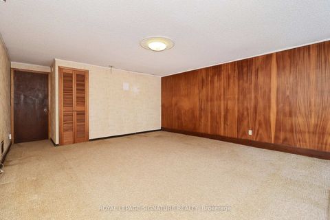 Photo 21 at 155 Three Valleys Drive, Donalda, Toronto