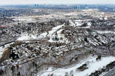 Photo 46 at 155 Three Valleys Drive, Donalda, Toronto