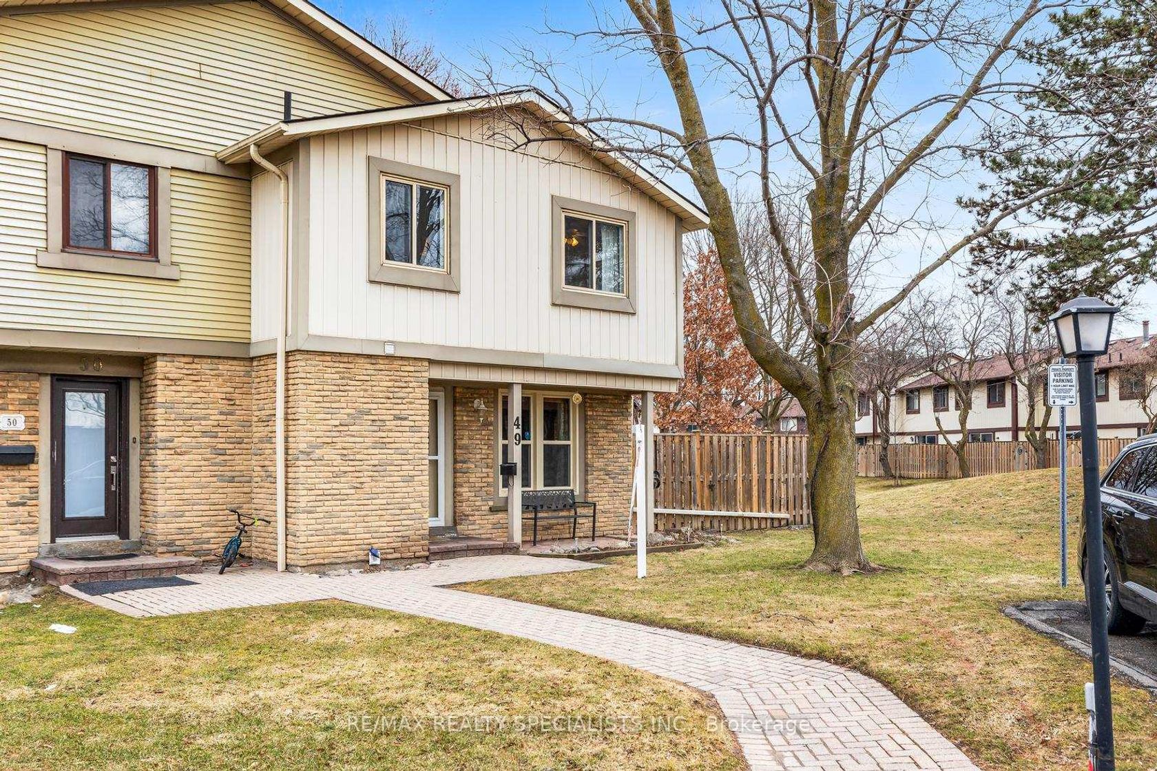 49 - 6650 Falconer Drive, Streetsville, Mississauga 
