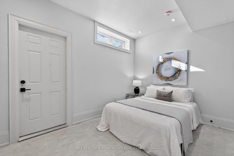 Photo 45 at 70 Abitibi Avenue, Newtonbrook East, Toronto