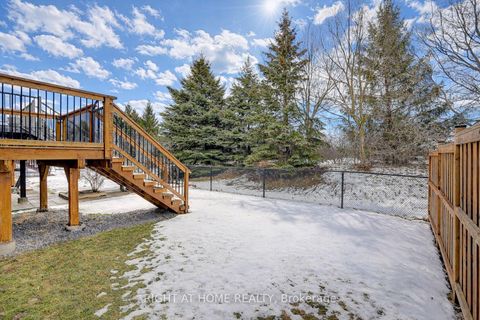 Photo 2 at 47 Toporowski Avenue, Rouge Woods, Richmond Hill