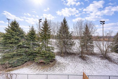 Photo 5 at 47 Toporowski Avenue, Rouge Woods, Richmond Hill