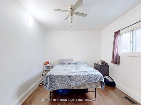 Photo 12 at 156 The Queensway Street S, Keswick North, Georgina