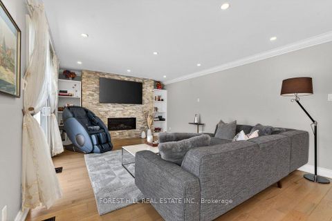 Photo 11 at 47 Tofino Crescent, Don Mills, Toronto